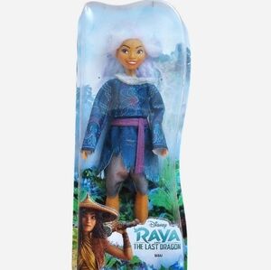 Disney Sisu Doll From Raya and the Last Dragon Blue and Purple